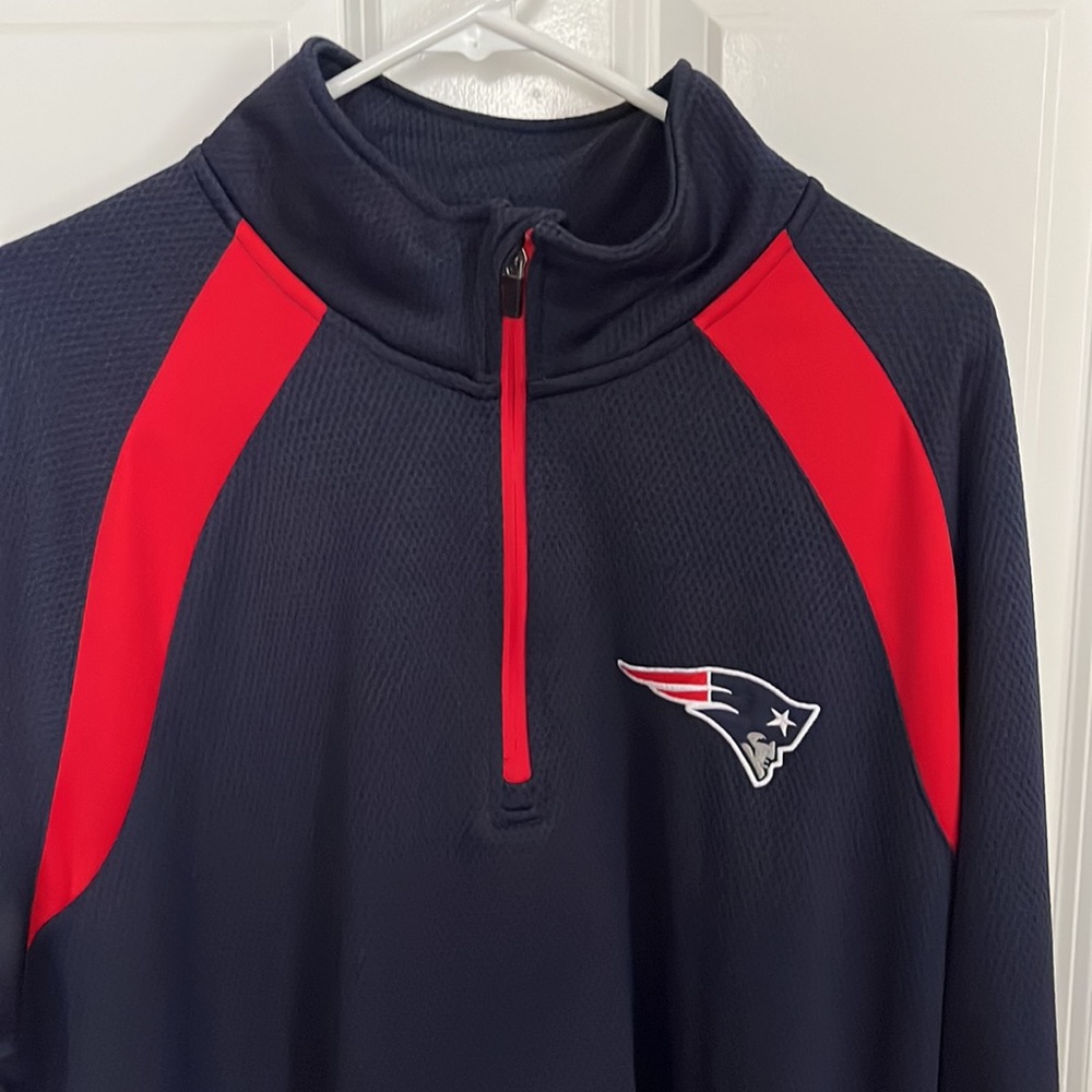 NFL New England Patriots Pull Over Jacket - Picture 2 of 8